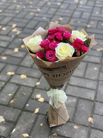 Букет цветов из: Розы в Пено